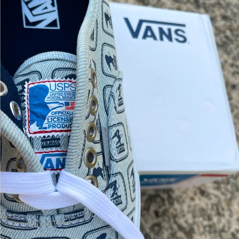 Priority Mail Vans - Picture 4 of 8